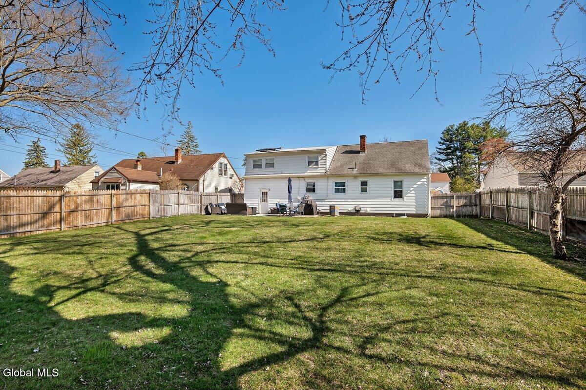 1022 Day Road Schenectady, NY 12303 - Photo 23 of 28 P1804079