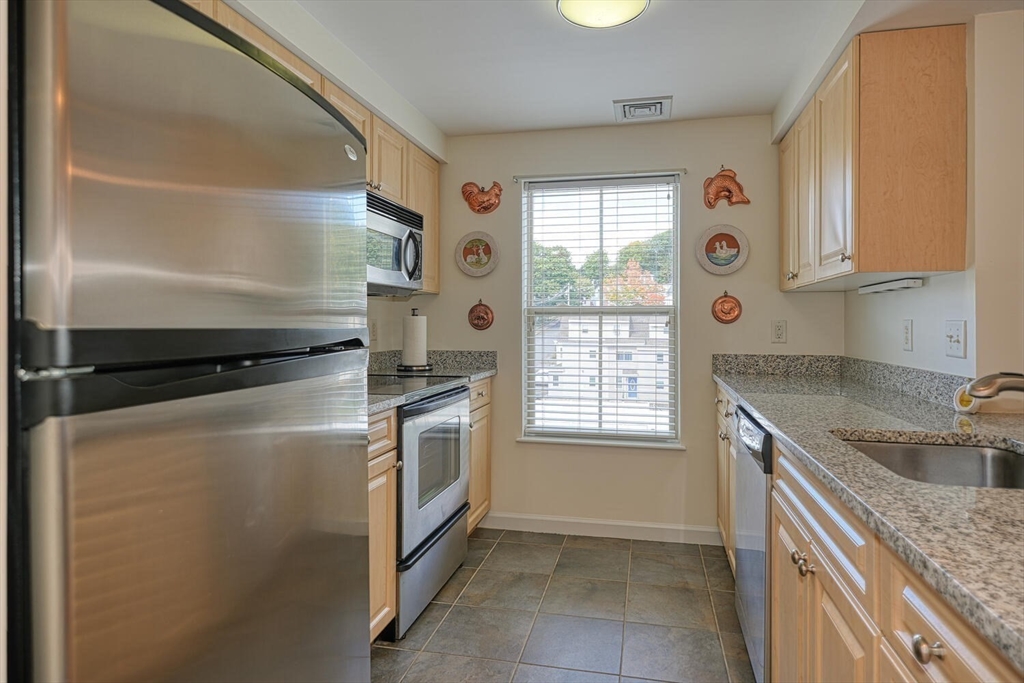 248 Main Street, Unit 415 Hudson, MA 01749 - Photo 5 of 16