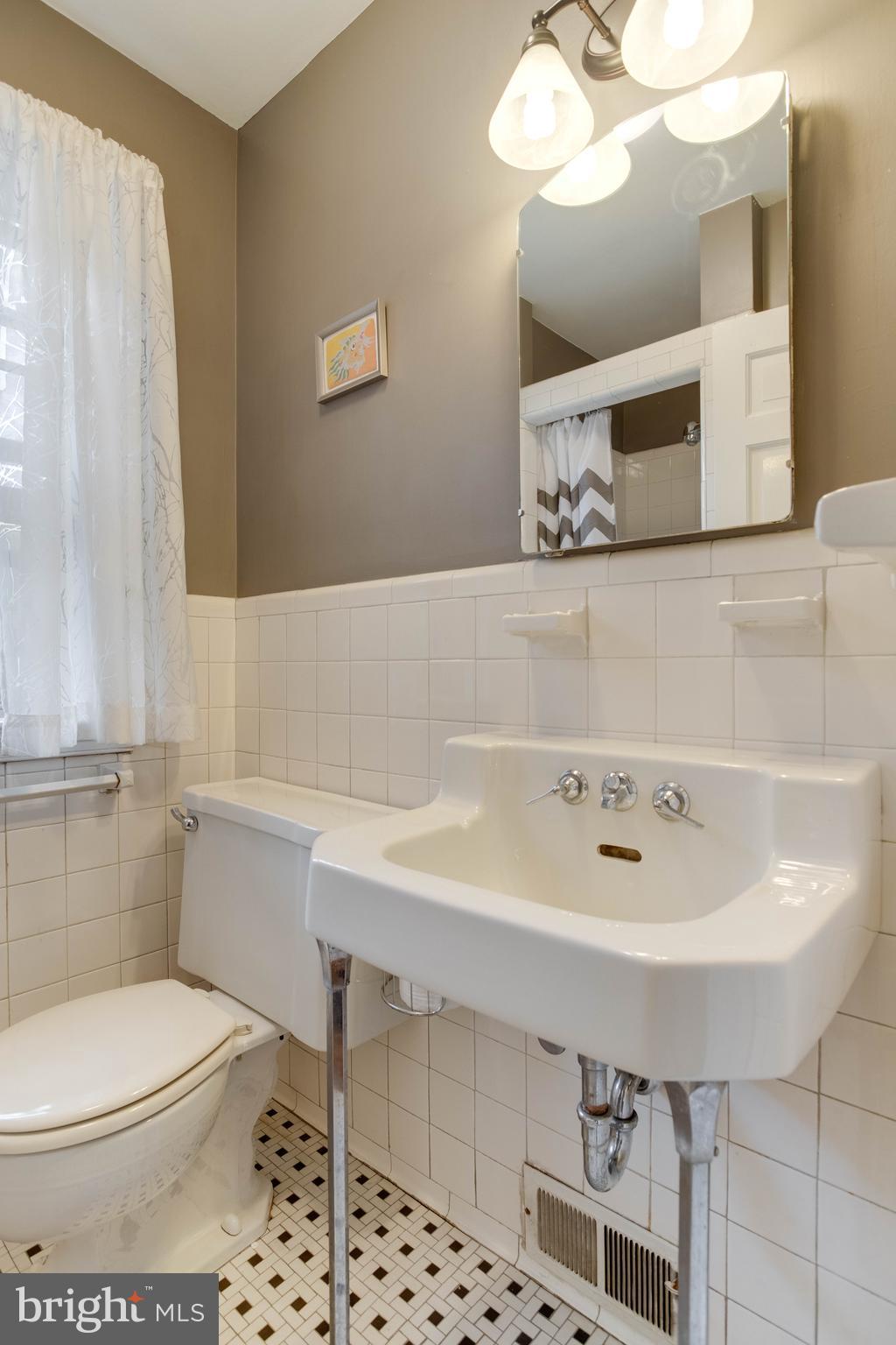 342 Broadmoor Road Baltimore, MD 21212 - Photo 34 of 50