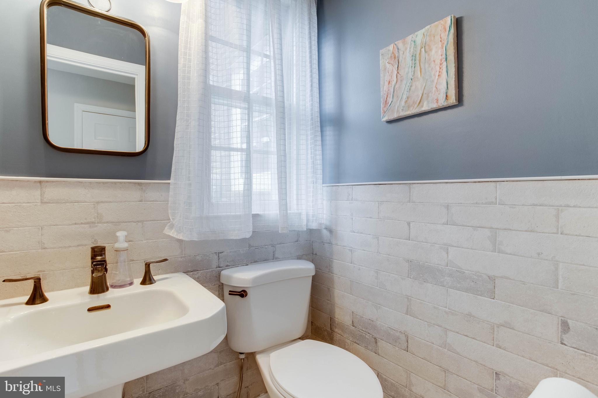 342 Broadmoor Road Baltimore, MD 21212 - Photo 10 of 50