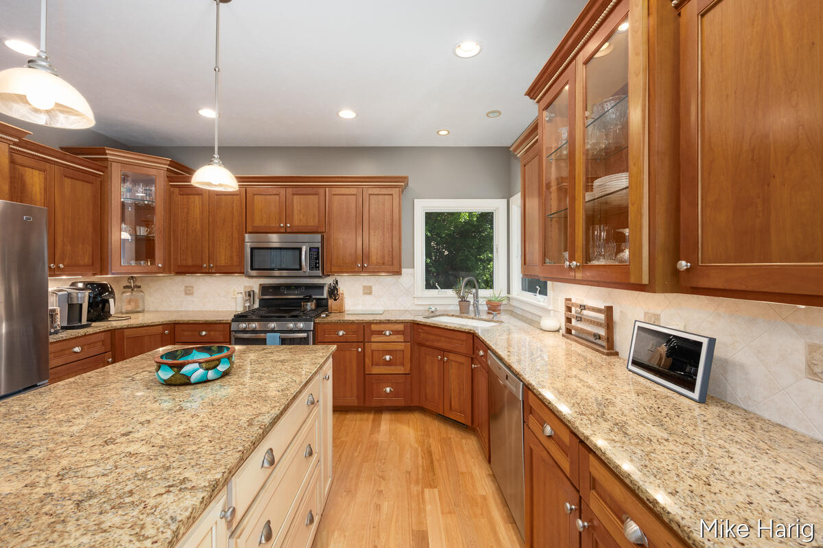 3012 Hunters Drive Jenison, MI 49428 - Photo 5 of 49 3012-Hunters_018
