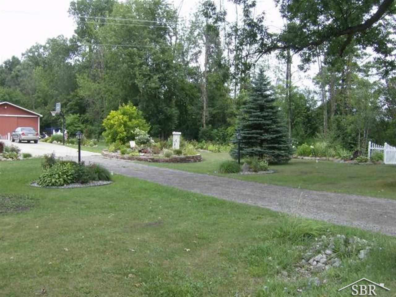 2725 East Sloan Road Birch Run, MI 48415 - Photo 12 of 14 31186606-11.JPG