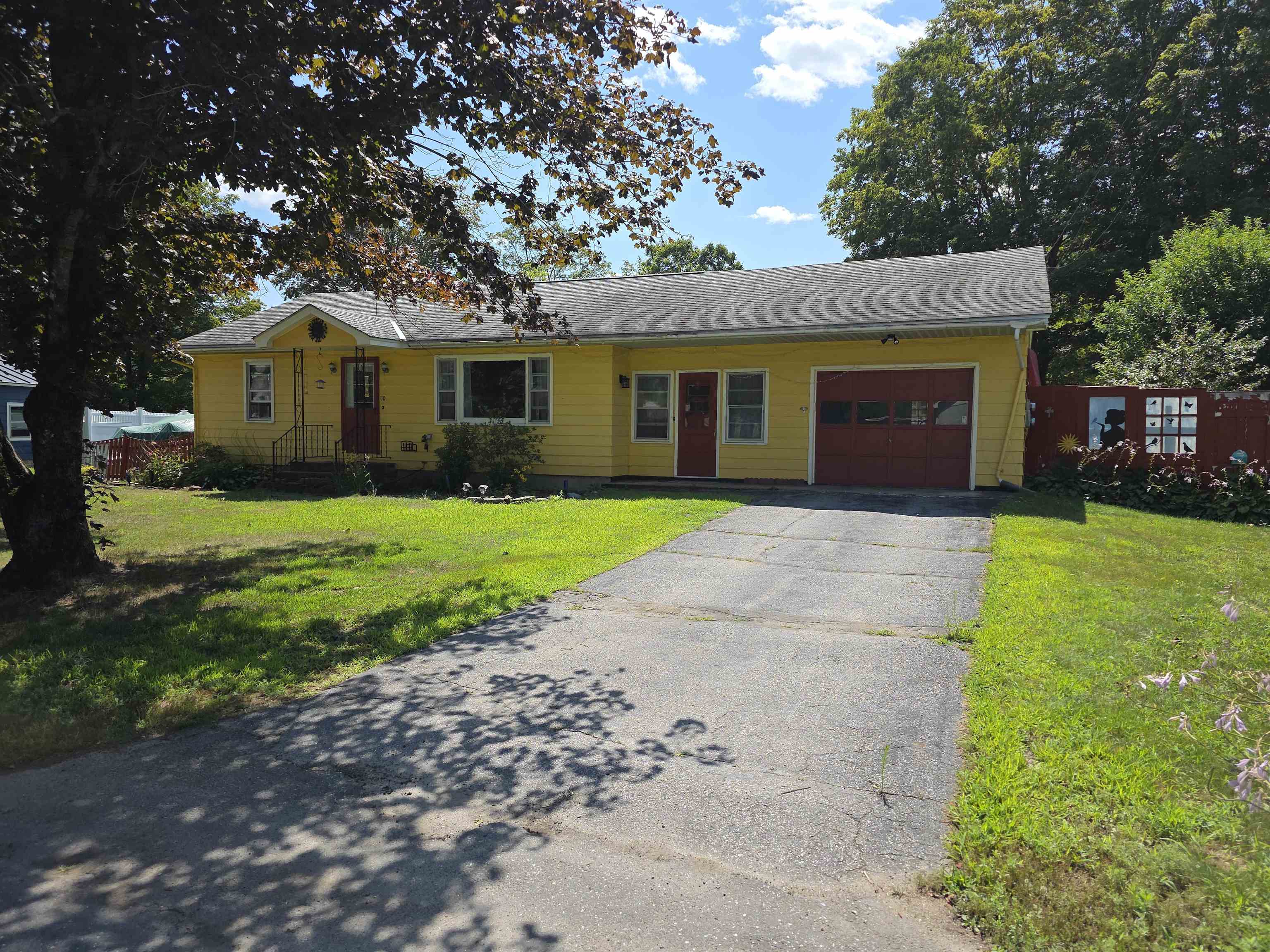 10 Clark Street Springfield, VT 05150 - Photo 2 of 44