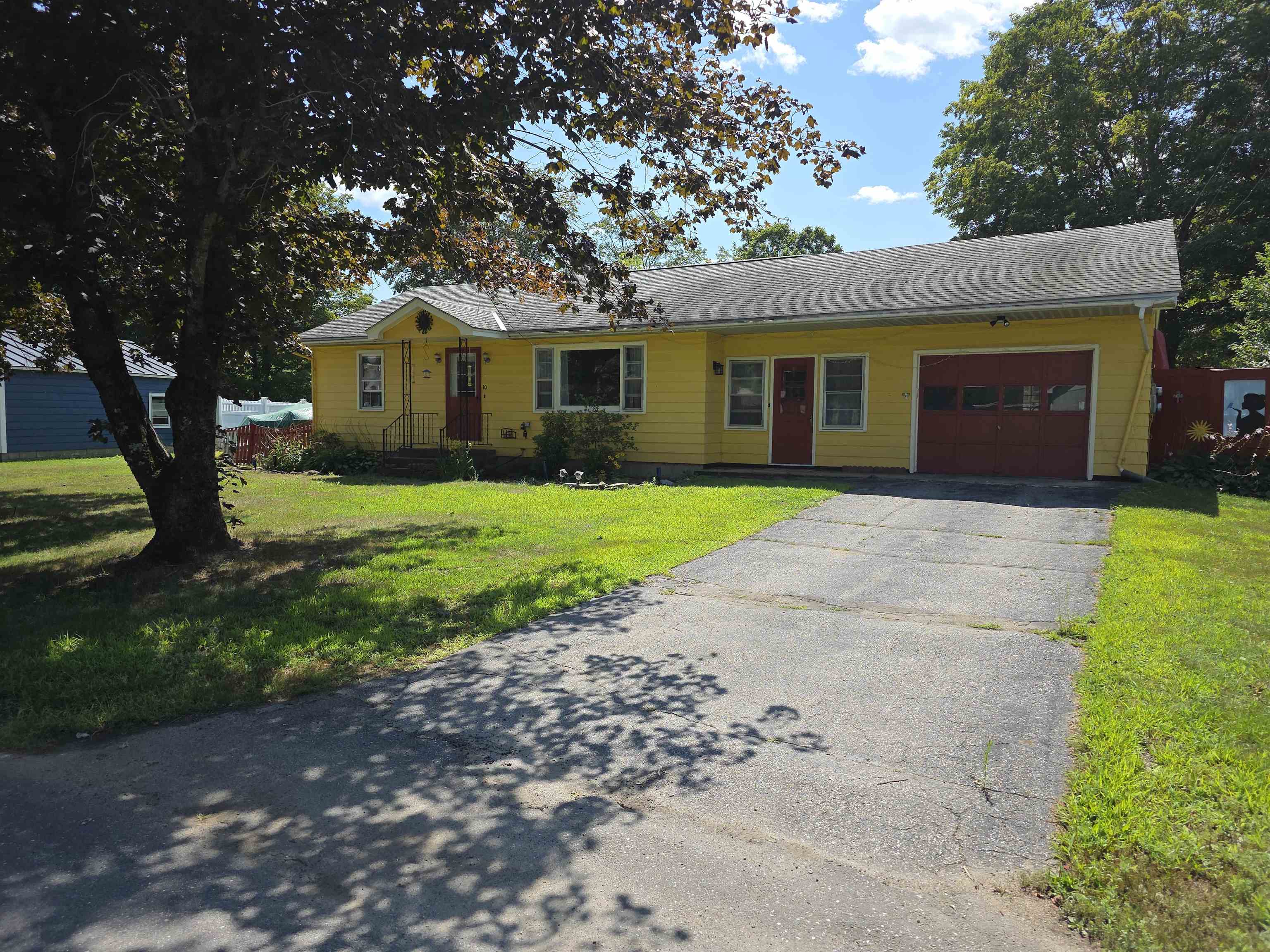 10 Clark Street Springfield, VT 05150 - Photo 3 of 44