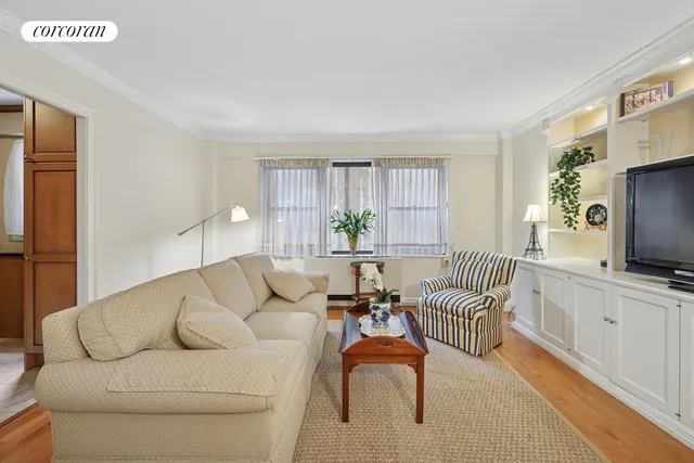 $575,000 | 1036 Park Avenue, Unit 2A | Upper East Side