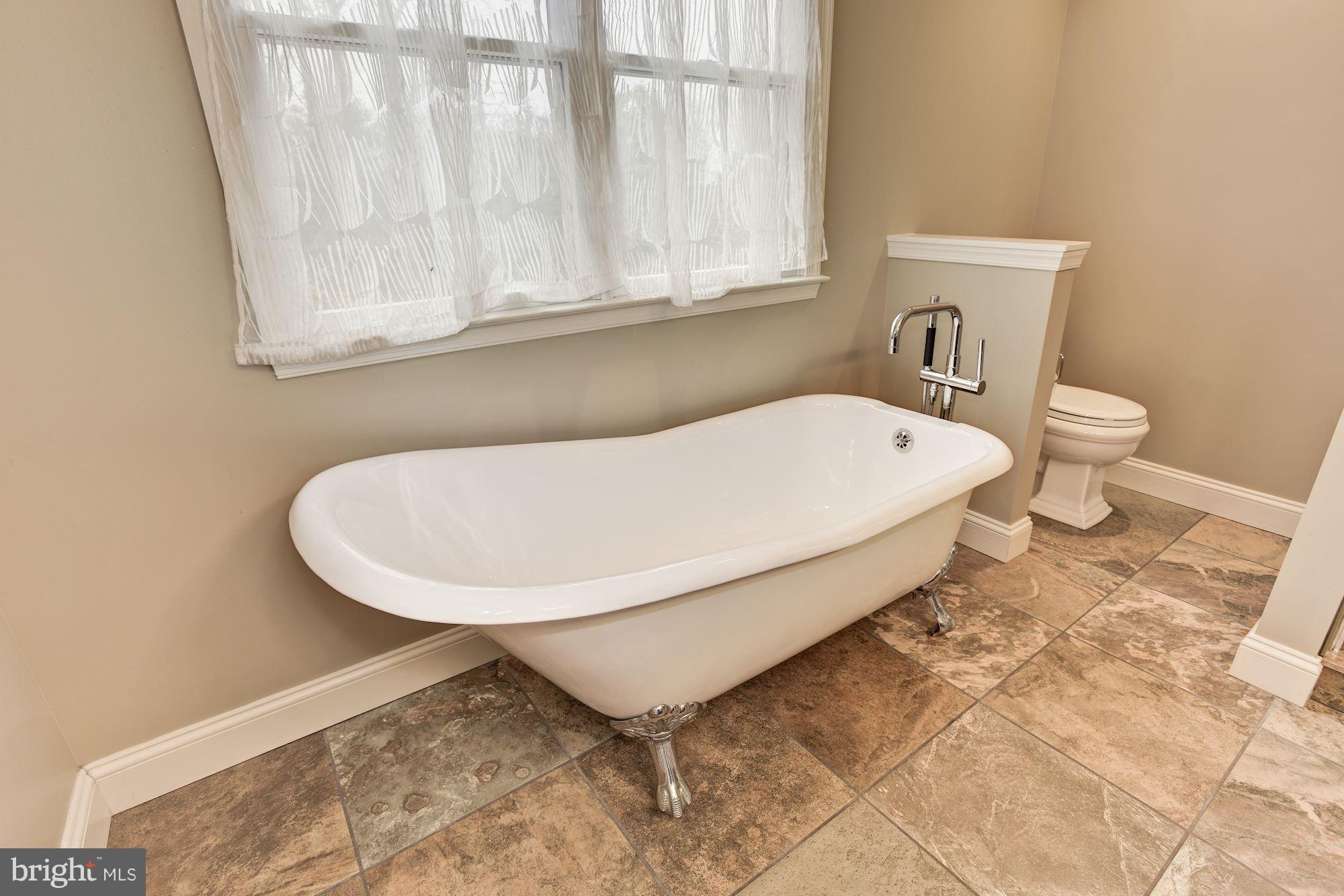 6074 Loventree Road Columbia, MD 21044 - Photo 16 of 27 Master Bath