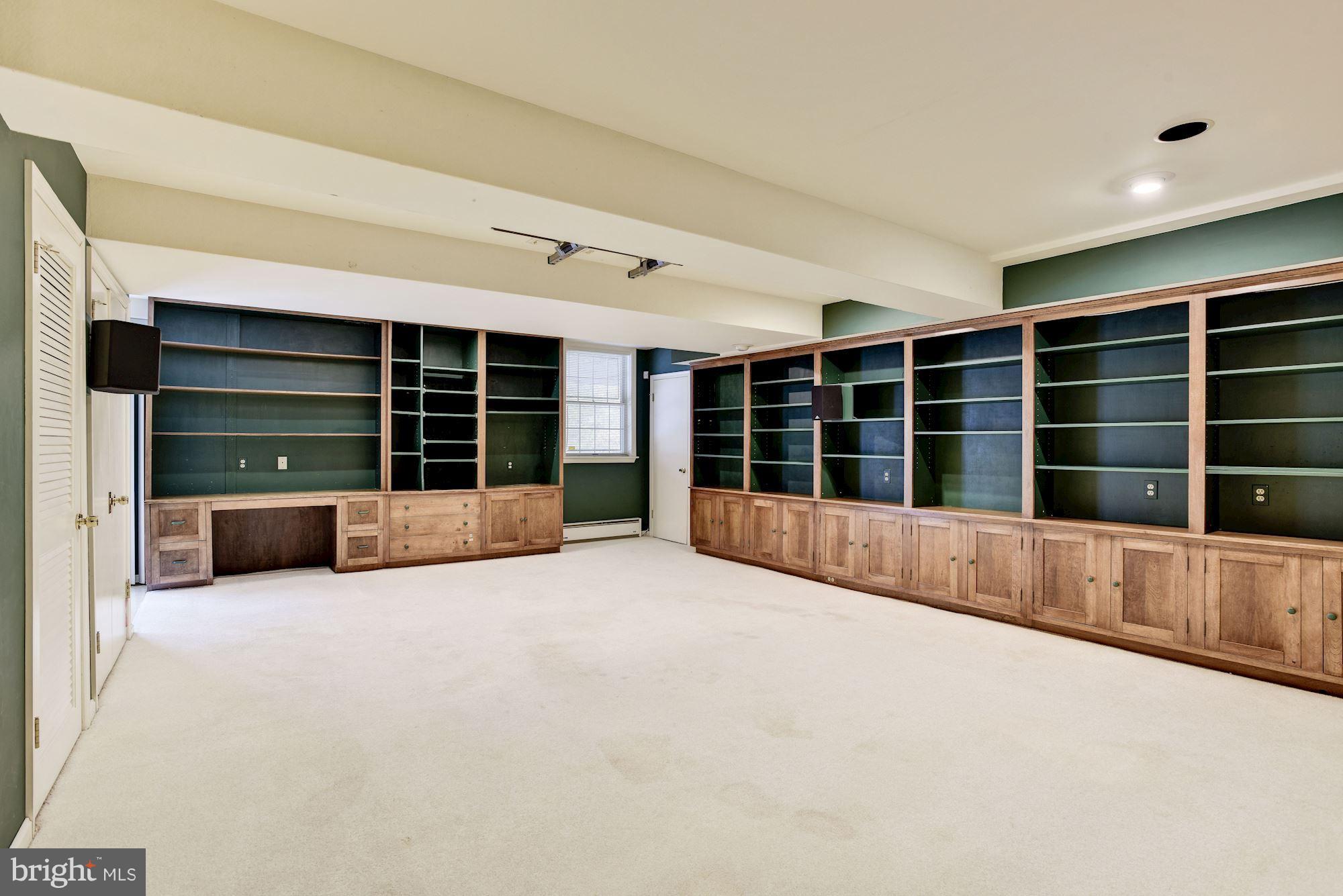 6074 Loventree Road Columbia, MD 21044 - Photo 20 of 27 Custom Built In Shelving