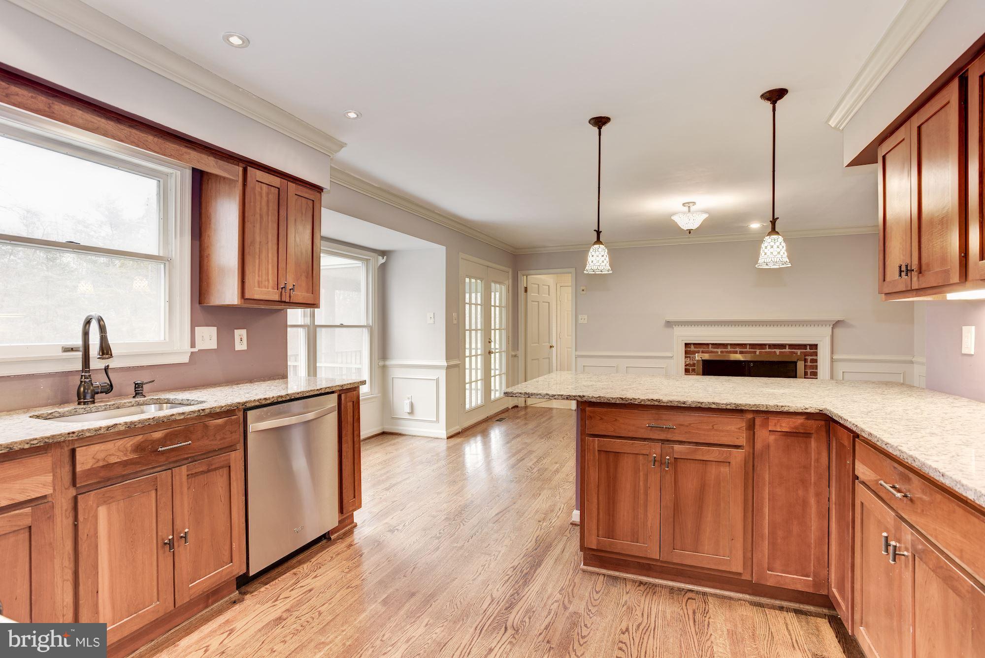 6074 Loventree Road Columbia, MD 21044 - Photo 6 of 27 Kitchen