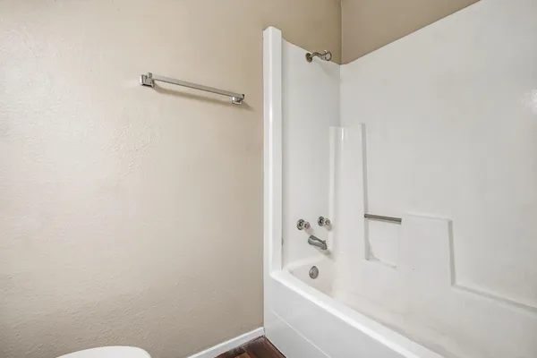 $1,425 | 5200 Nuckols Crossing Road, Unit B, Austin, TX 78744