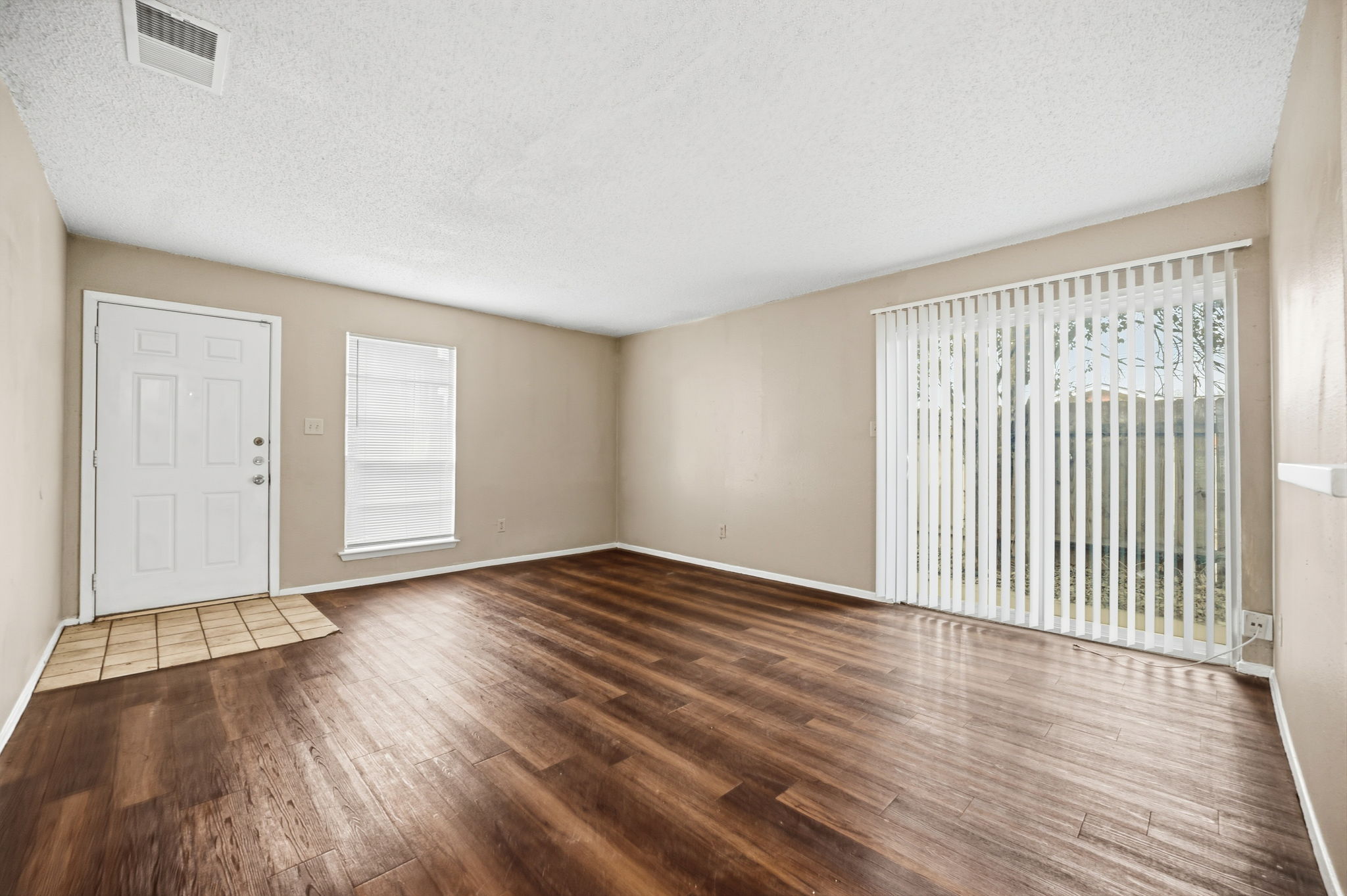 5200 Nuckols Crossing Road, Unit B Austin, TX 78744 - Photo 8 of 14