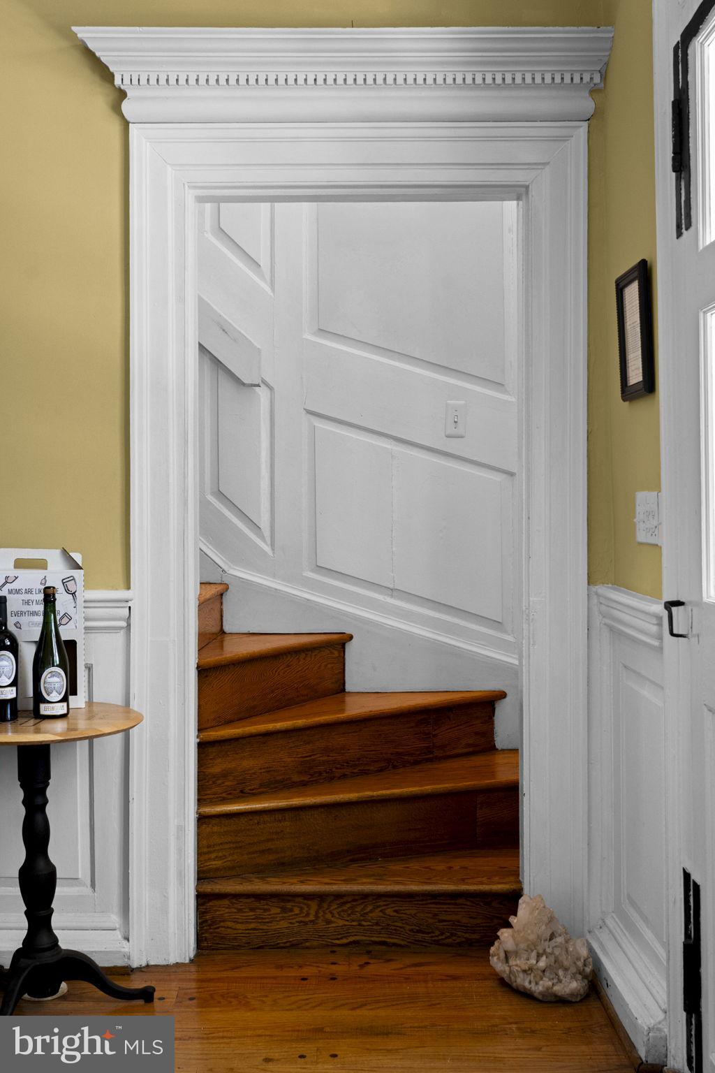 6190 Georgetown Road Broad Run, VA 20137 - Photo 47 of 95 Box staircase to upstairs