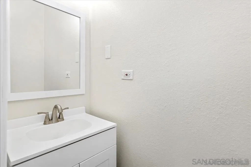 27775 Burnt Mountain Road Valley Center, CA 92082 - Photo 8 of 18 Gallery Image 8