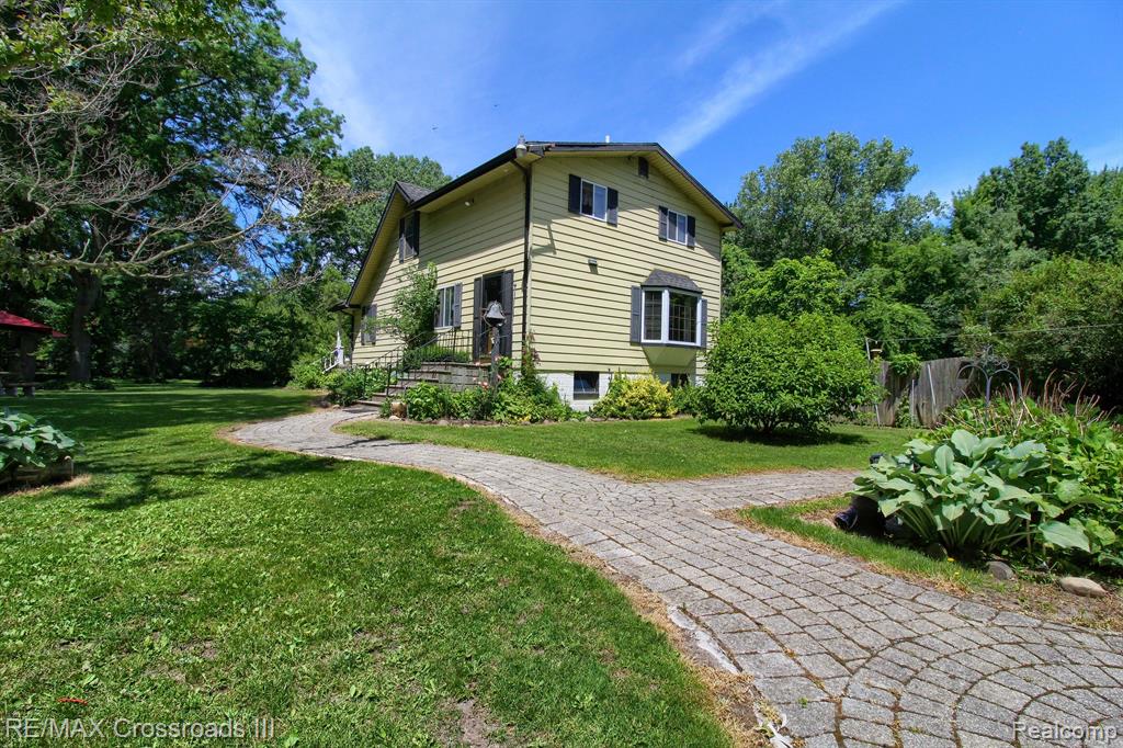 6777 Belleville Road Belleville, MI 48111 - Photo 22 of 60 Gallery Image 22