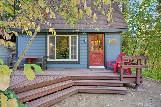$328,000 | 814 Ivy Lane, Lake Arrowhead, CA 92385