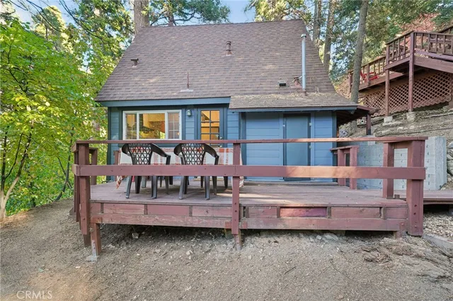$328,000 | 814 Ivy Lane, Lake Arrowhead, CA 92385