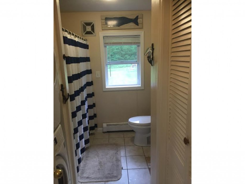 497 South Barnstead Road Barnstead, NH 03225 - Photo 3 of 10