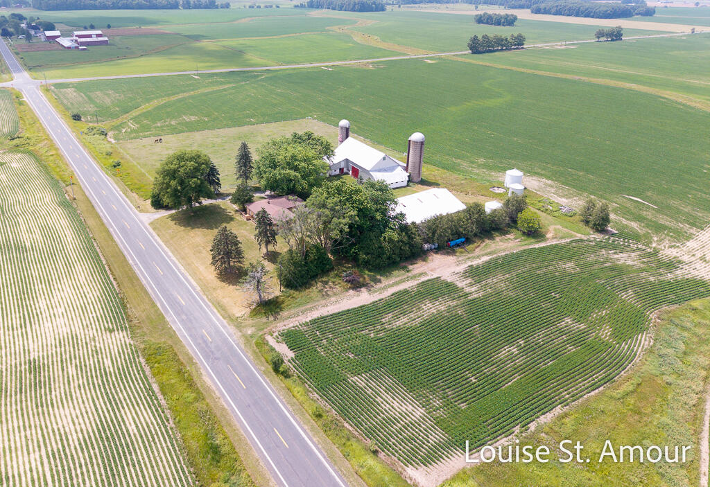 10341 Whitbeck Road Montague, MI 49437 - Photo 5 of 42 10341WhitbeckRd-21LoRes