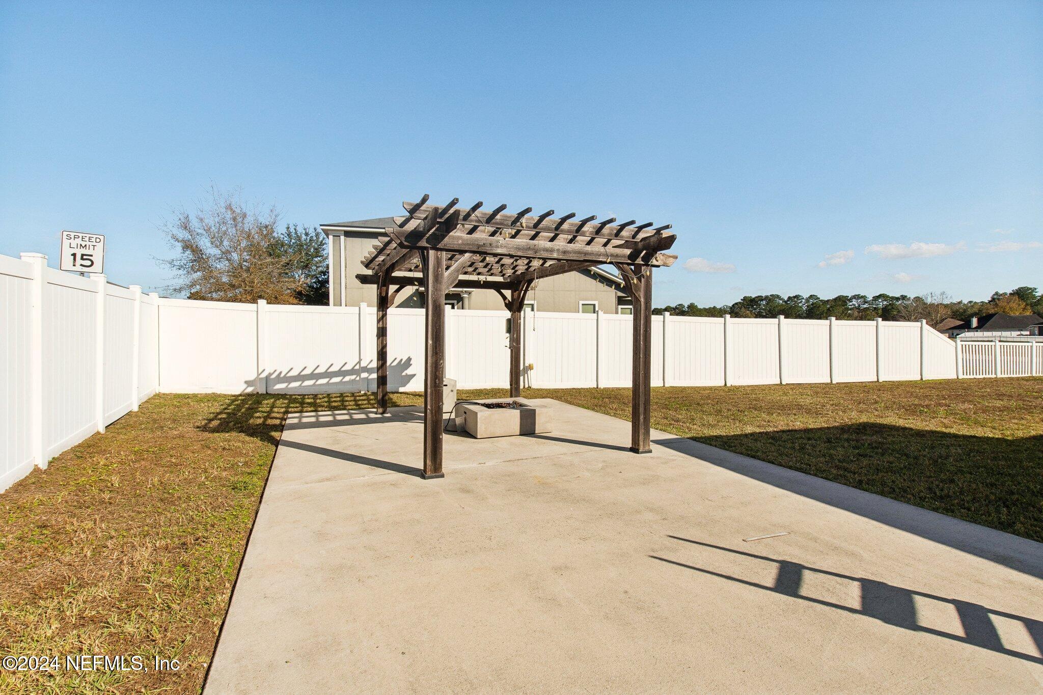 2955 Ravine Hill Drive Middleburg, FL 32068 - Photo 36 of 38 a view of a terrace