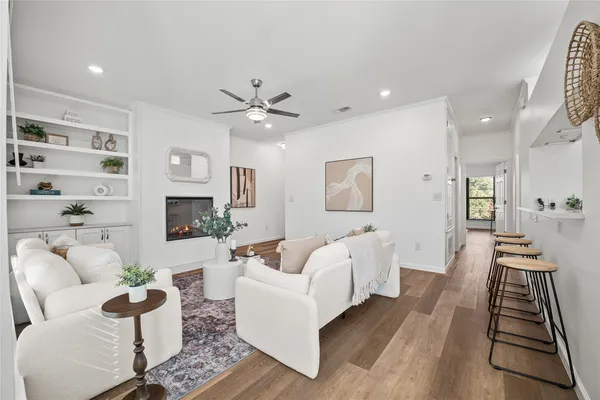 $1,699 | 6501 Columbia Oaks Court, Unit D8, Austin, TX 78759