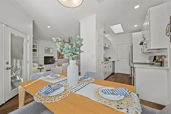 $1,699 | 6501 Columbia Oaks Court, Unit D8, Austin, TX 78759