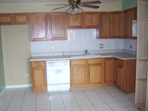 6706 West 107th Street, Unit 3B Chicago Ridge, IL 60415 - Photo 3 of 6