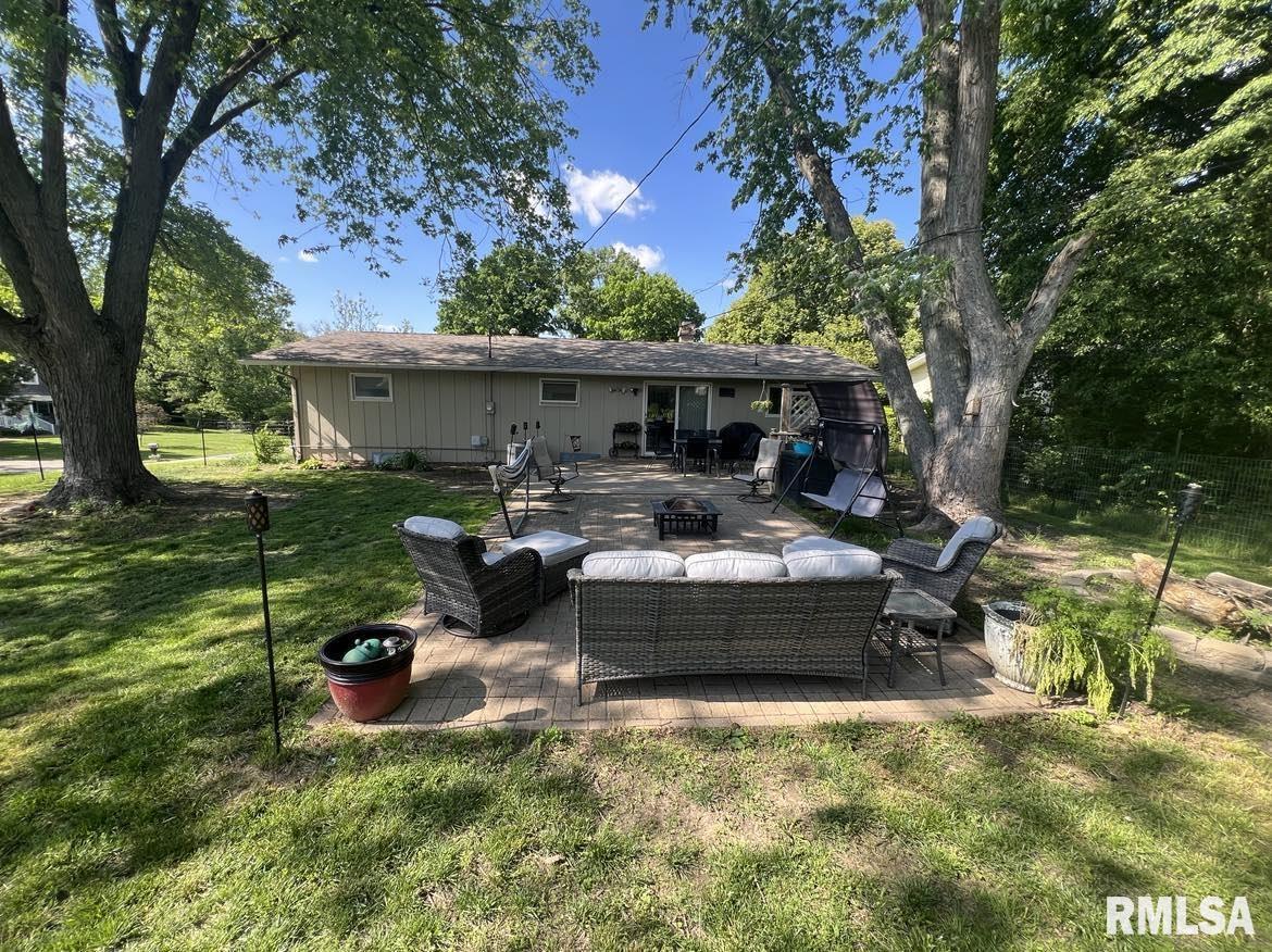 316 Jana Road Macomb, IL 61455 - Photo 3 of 31 Gallery Image 3