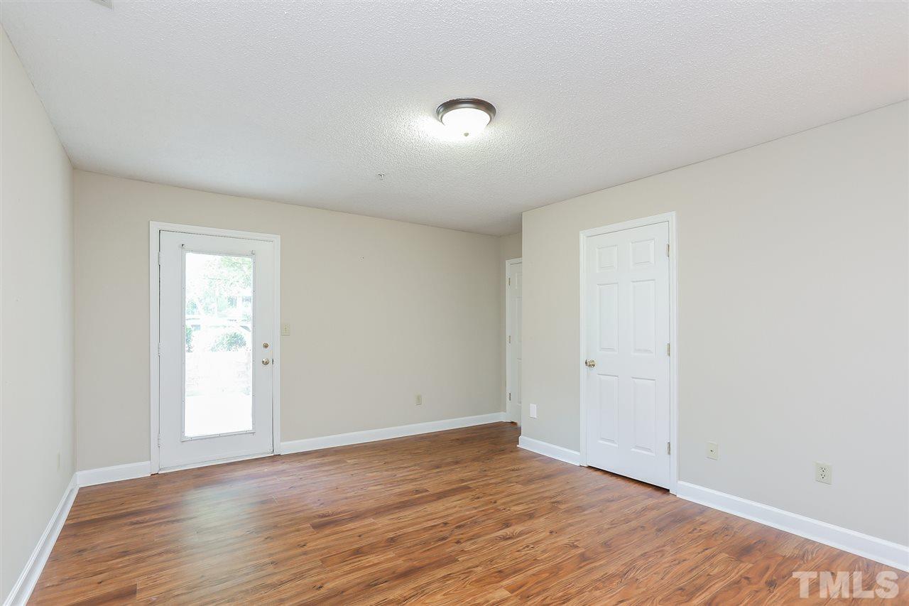913 Springfork Drive Cary, NC 27513 - Photo 13 of 25 Gallery Image 13