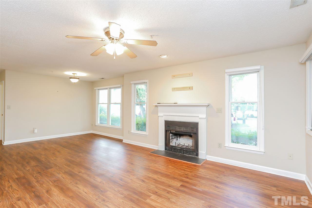913 Springfork Drive Cary, NC 27513 - Photo 7 of 25 Gallery Image 7