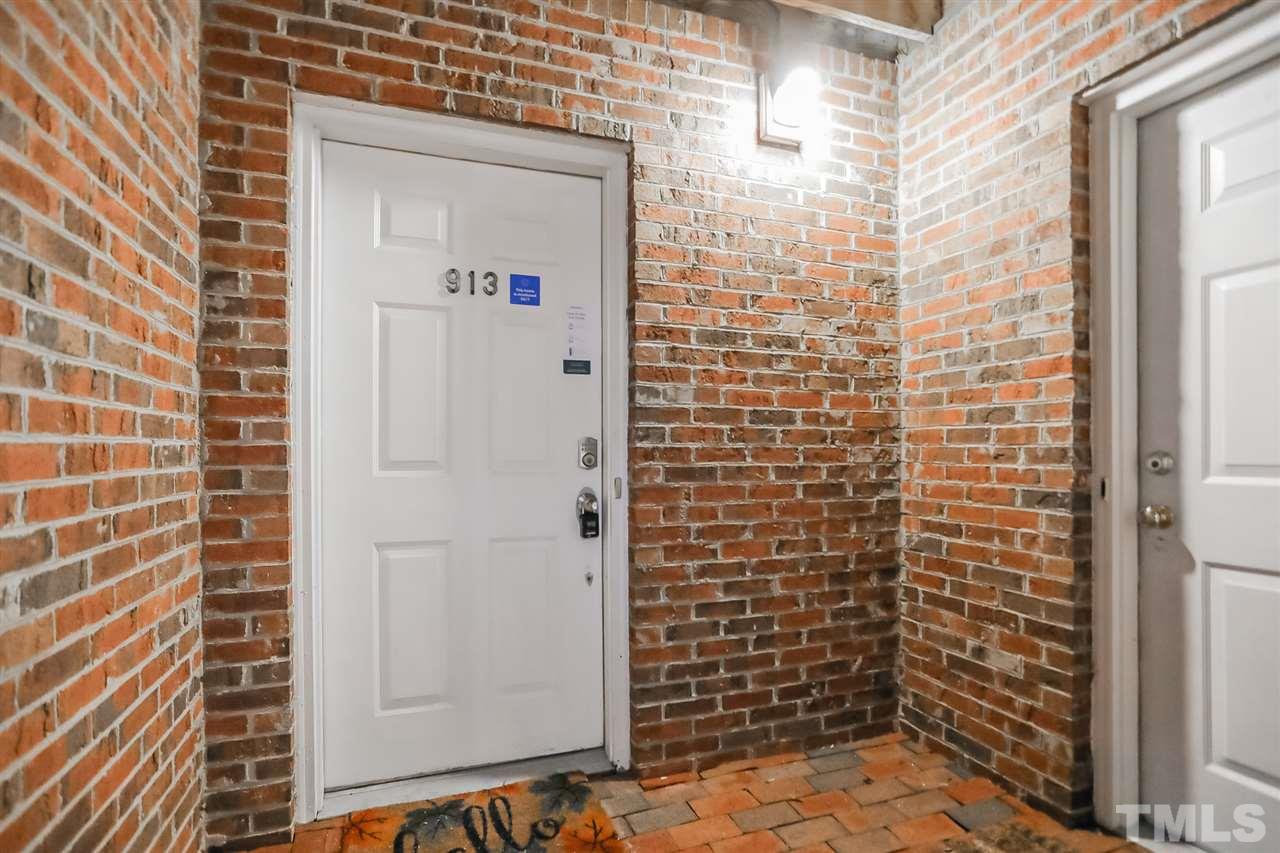 913 Springfork Drive Cary, NC 27513 - Photo 8 of 25 Gallery Image 8