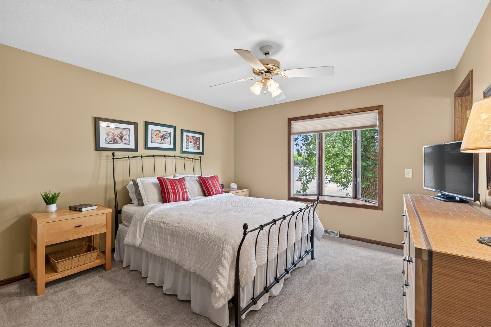 7183 Birchview Road Maple Grove, MN 55369 - Photo 11 of 37