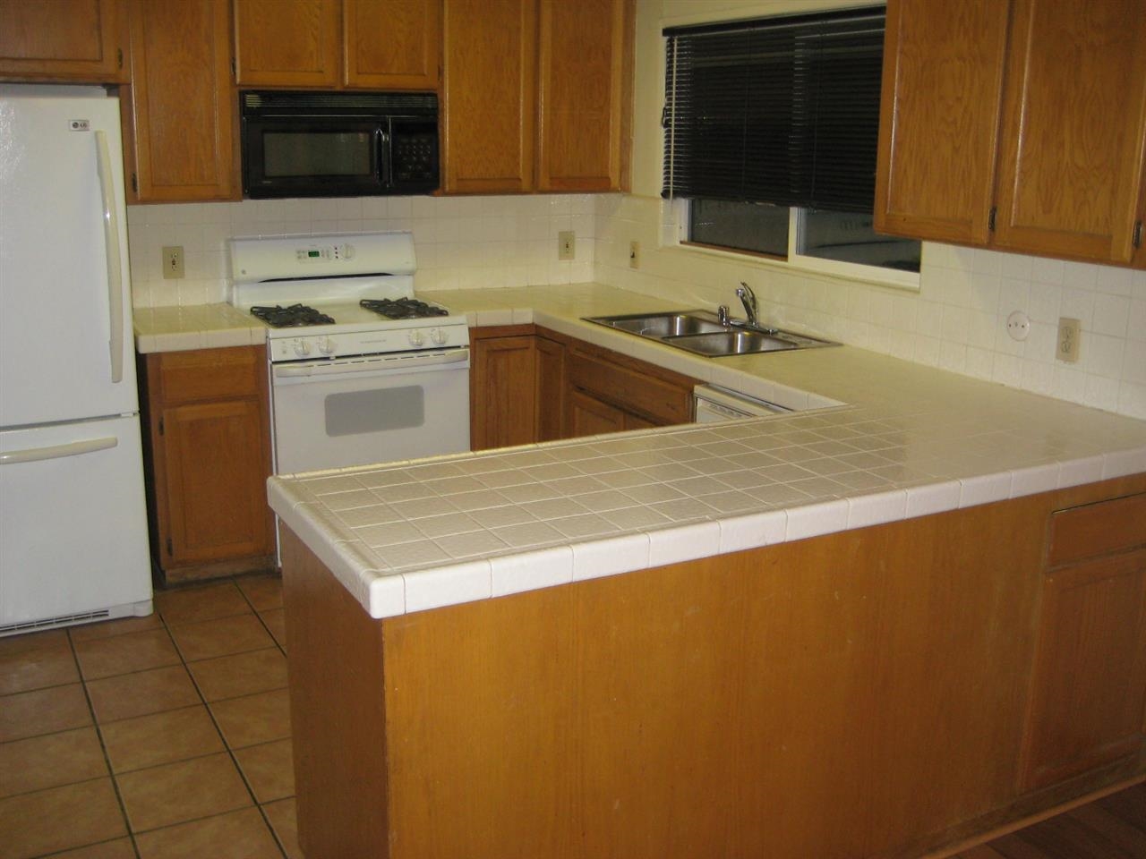 9237 Carita Road Santee, CA 92071 - Photo 4 of 9