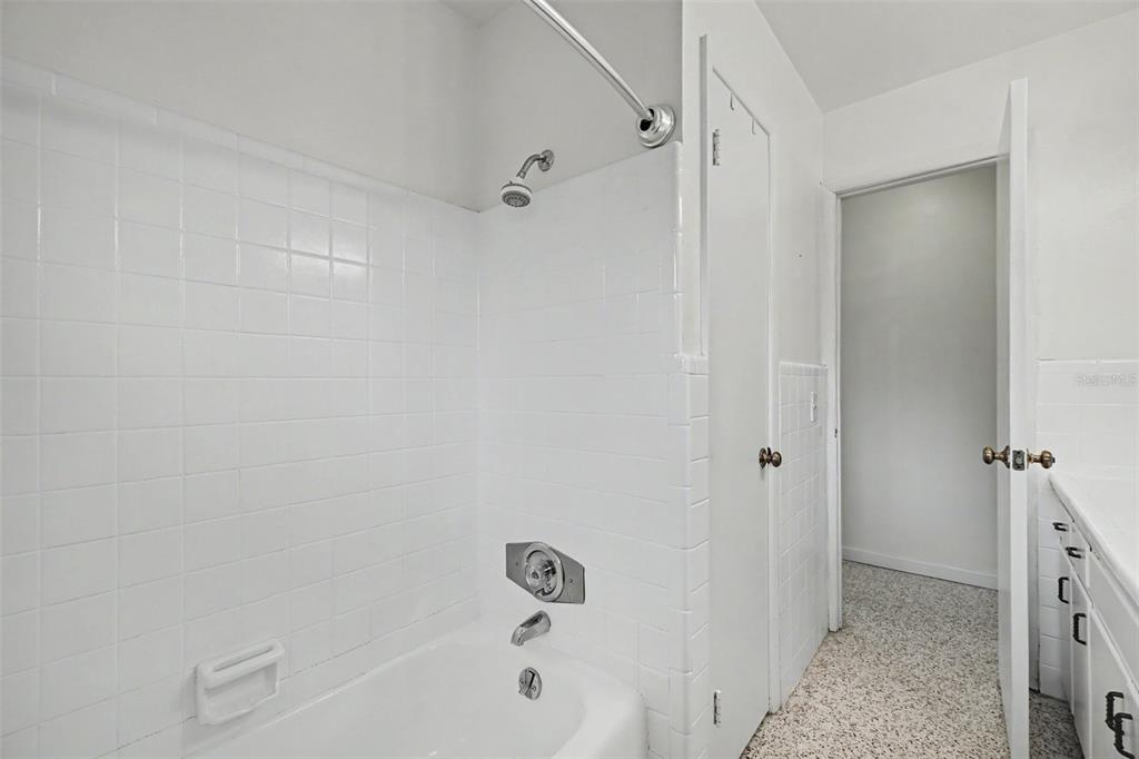 528 Ralph Street Sarasota, FL 34242 - Photo 39 of 60 Gallery Image 39