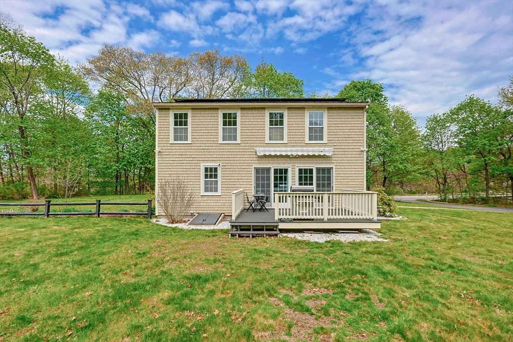 424 Dedham Street Wrentham, MA 02093 - Photo 29 of 40
