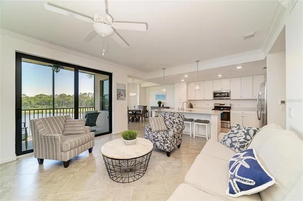 $295,000 | 17520 Gawthrop Drive, Unit 202, Lakewood Ranch, FL 34211