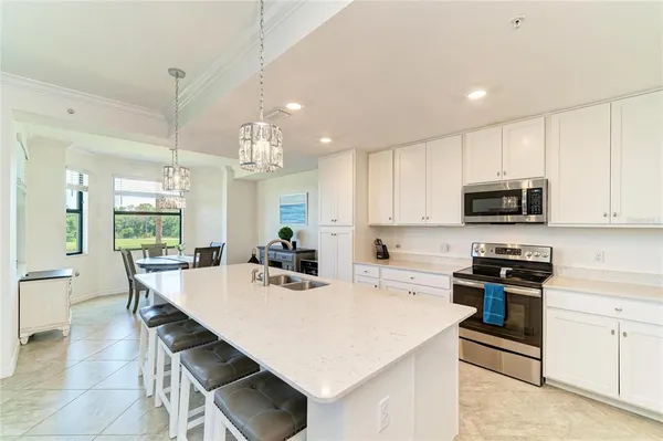 $295,000 | 17520 Gawthrop Drive, Unit 202, Lakewood Ranch, FL 34211