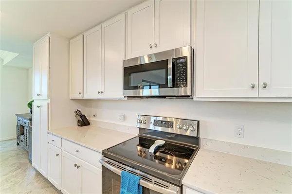 $295,000 | 17520 Gawthrop Drive, Unit 202, Lakewood Ranch, FL 34211