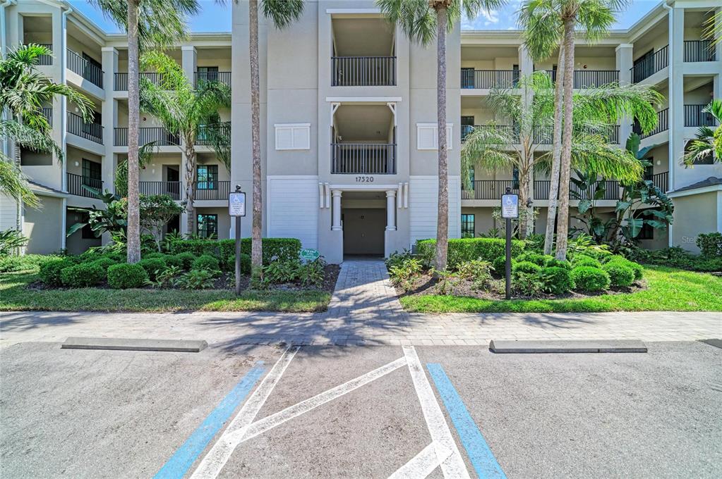 17520 Gawthrop Drive, Unit 202 Lakewood Ranch, FL 34211 - Photo 5 of 71