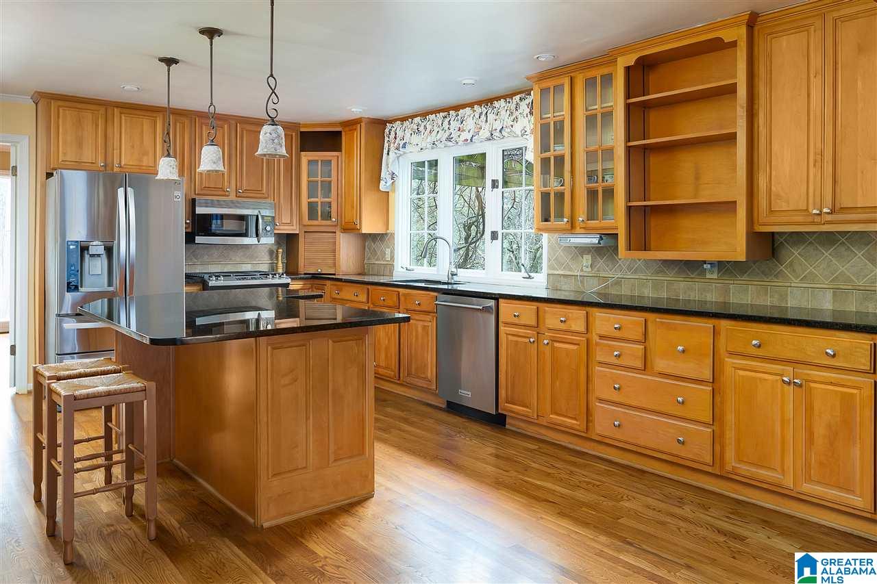 190 Miller Circle Pelham, AL 35124 - Photo 9 of 50