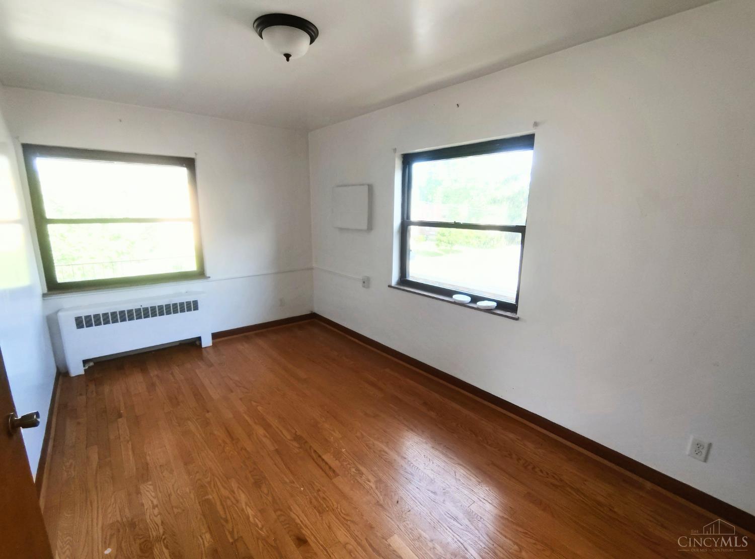 2449 Ferguson Road Cincinnati, OH 45238 - Photo 8 of 13