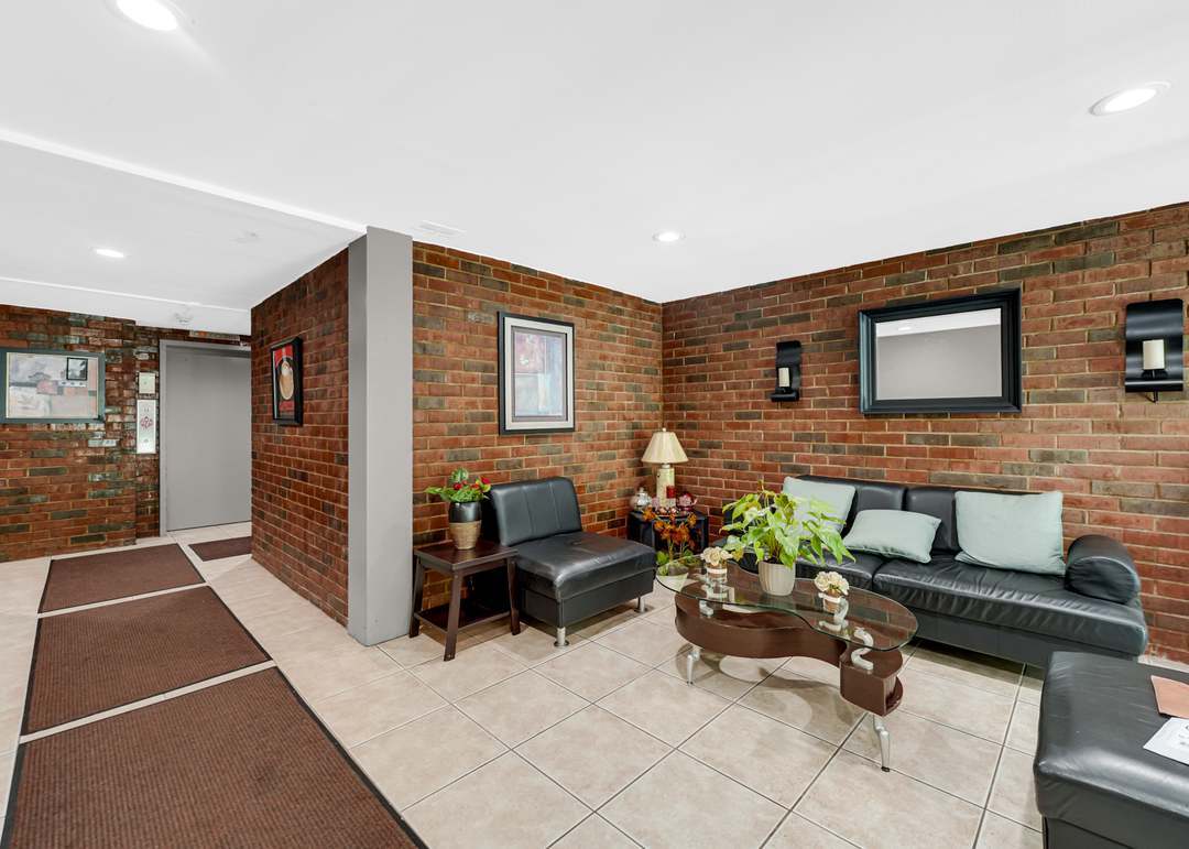 9332 Landings Lane, Unit 504 Des Plaines, IL 60016 - Photo 2 of 18 a outdoor living space with furniture