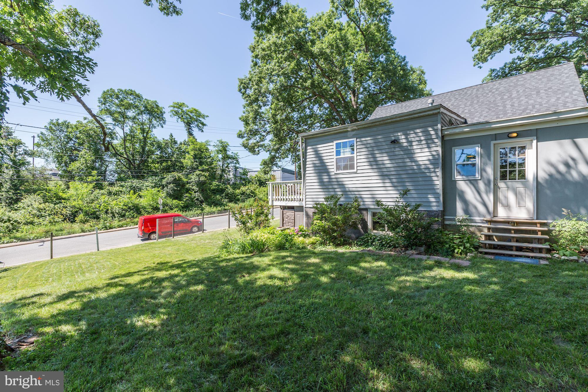 7701 Frederick Road Hyattsville, MD 20784 - Photo 3 of 30 Exterior (General)