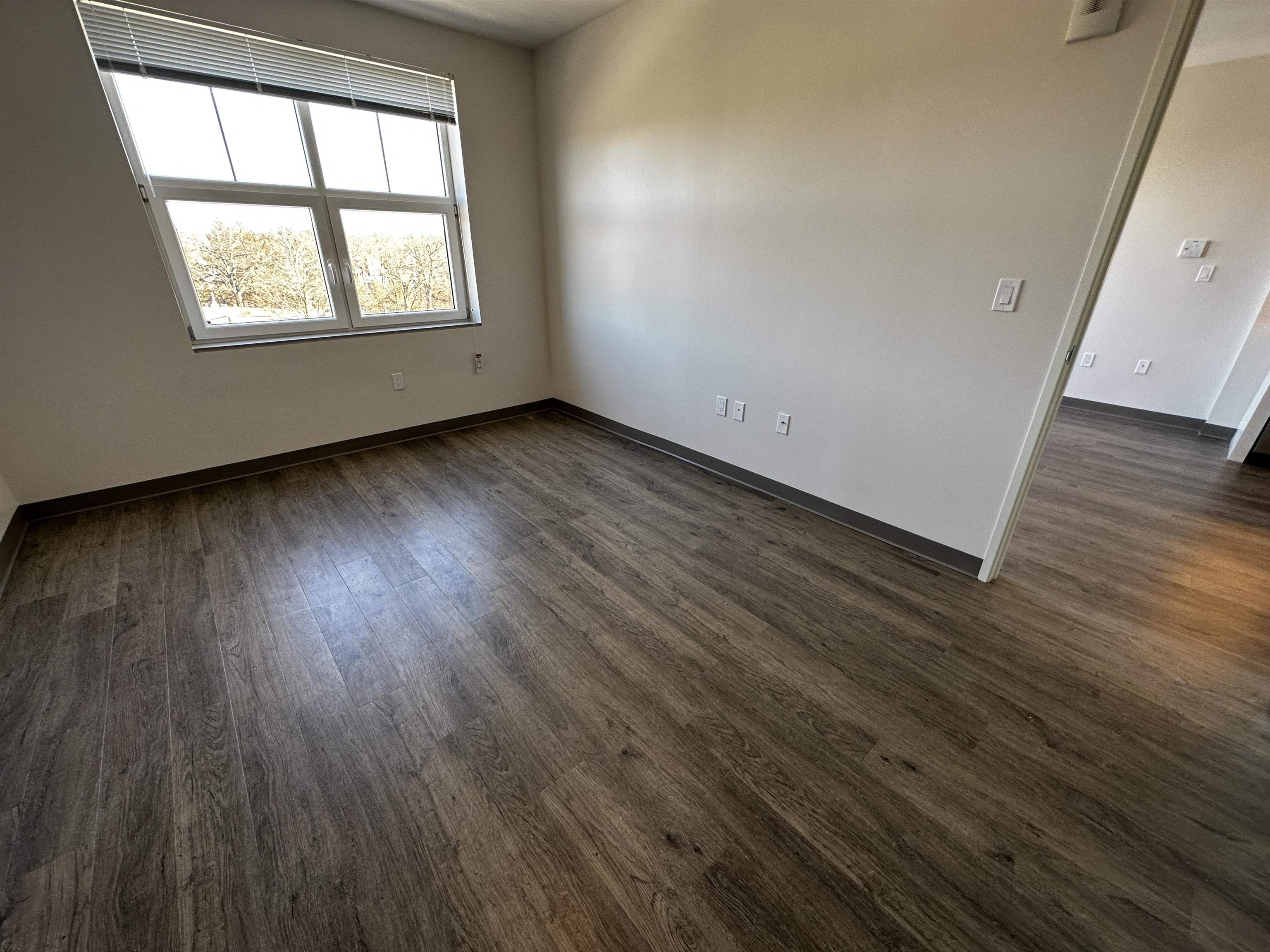 409 Elm Street, Unit 303 Manchester, NH 03101 - Photo 23 of 40