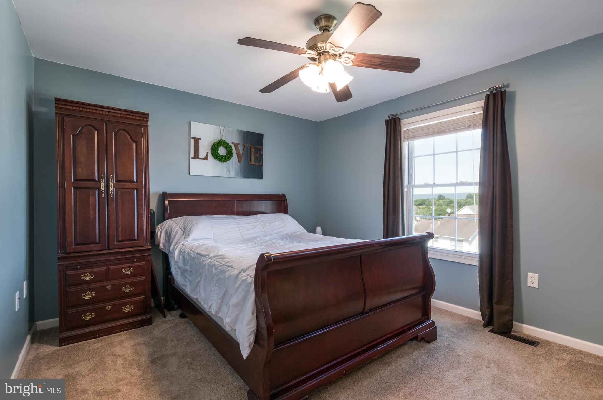 29 Fuzzy Tail Drive Ranson, WV 25438 - Photo 14 of 25 Master bedroom