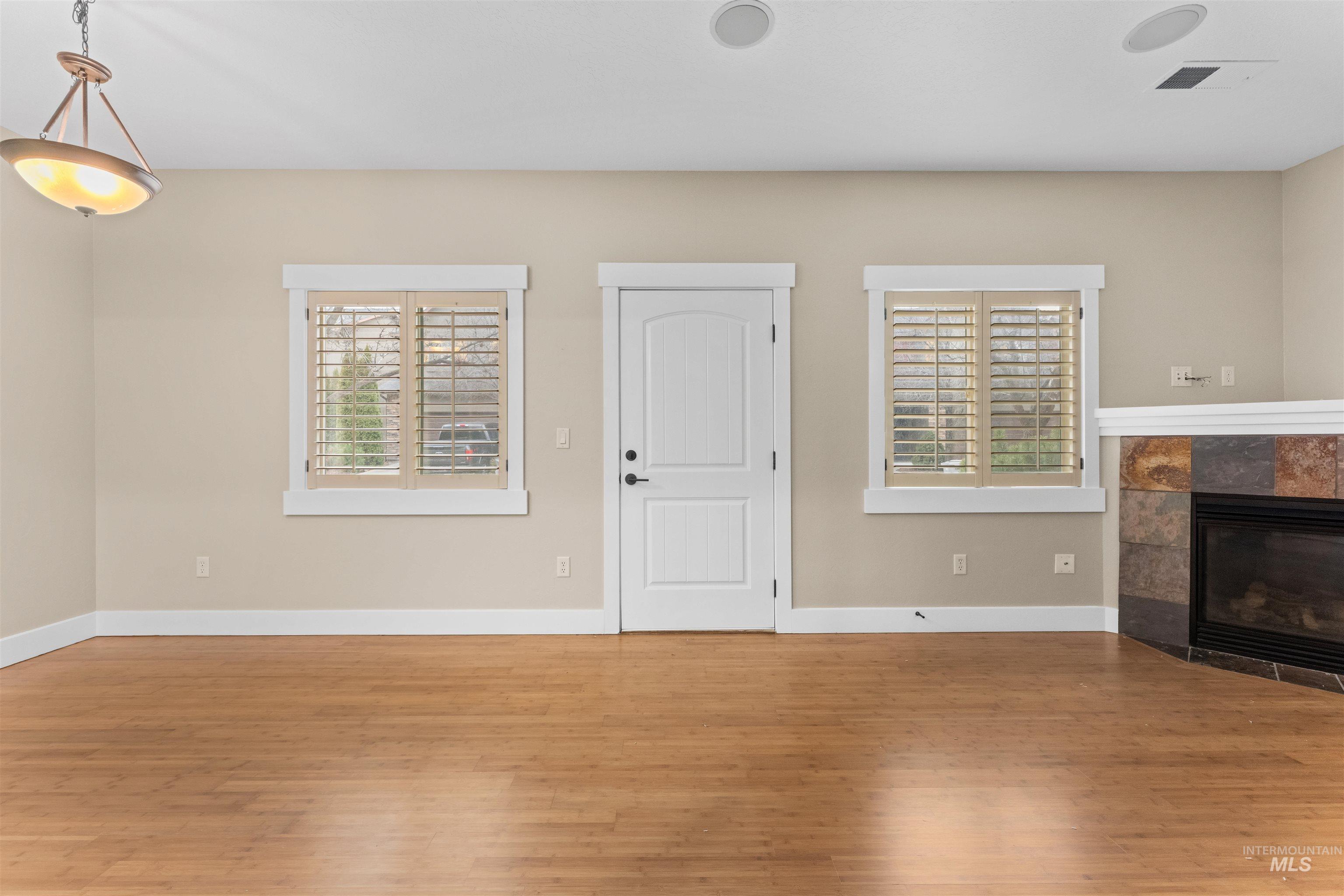 5231 West Morris Hill Road Boise, ID 83706 - Photo 3 of 29