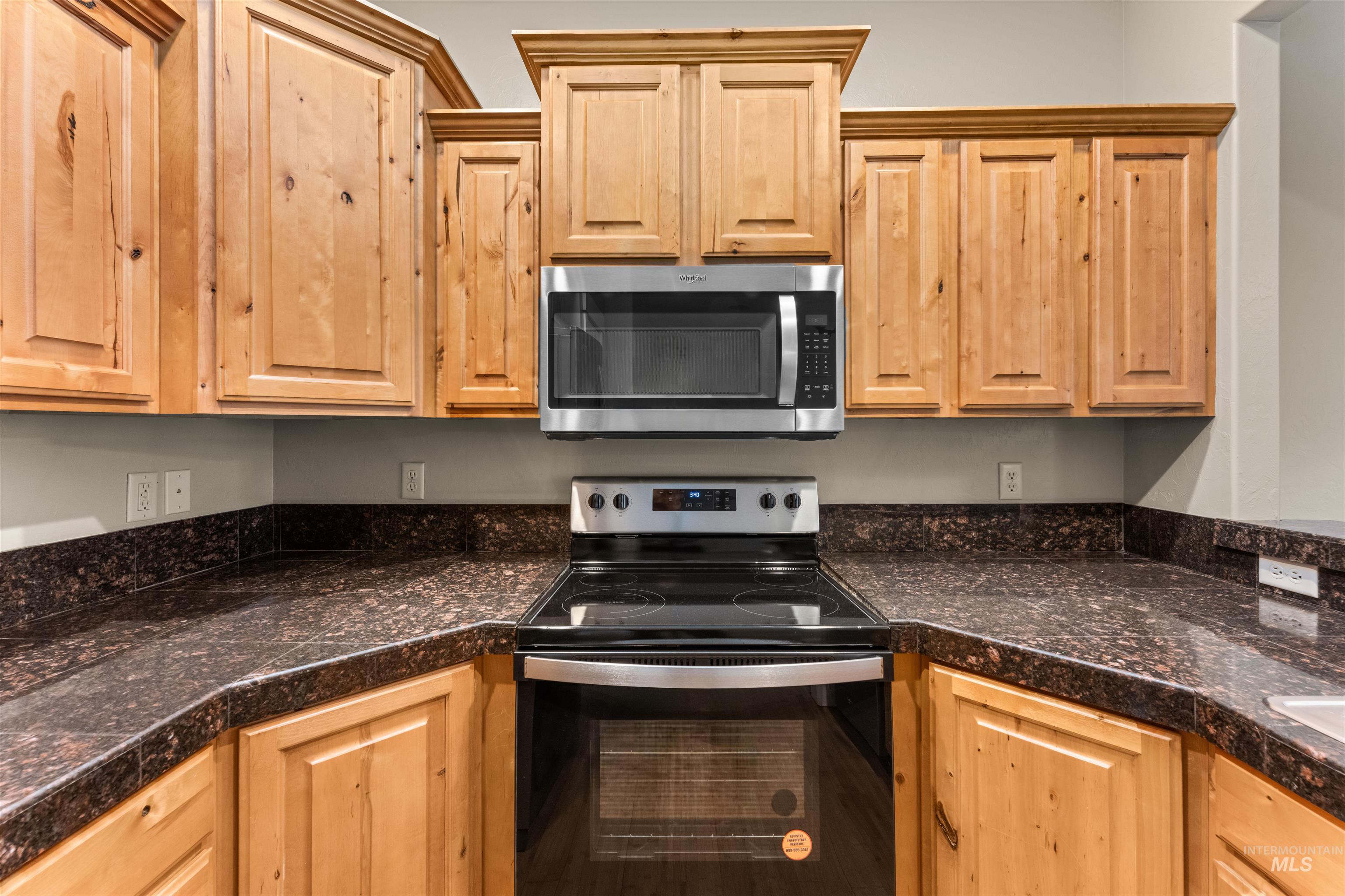 5231 West Morris Hill Road Boise, ID 83706 - Photo 10 of 29