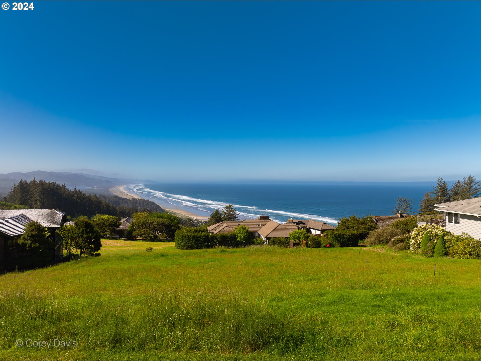 Meadow Loop, Unit 14 Nehalem, OR 97131 - Photo 1 of 22 a view of an ocean