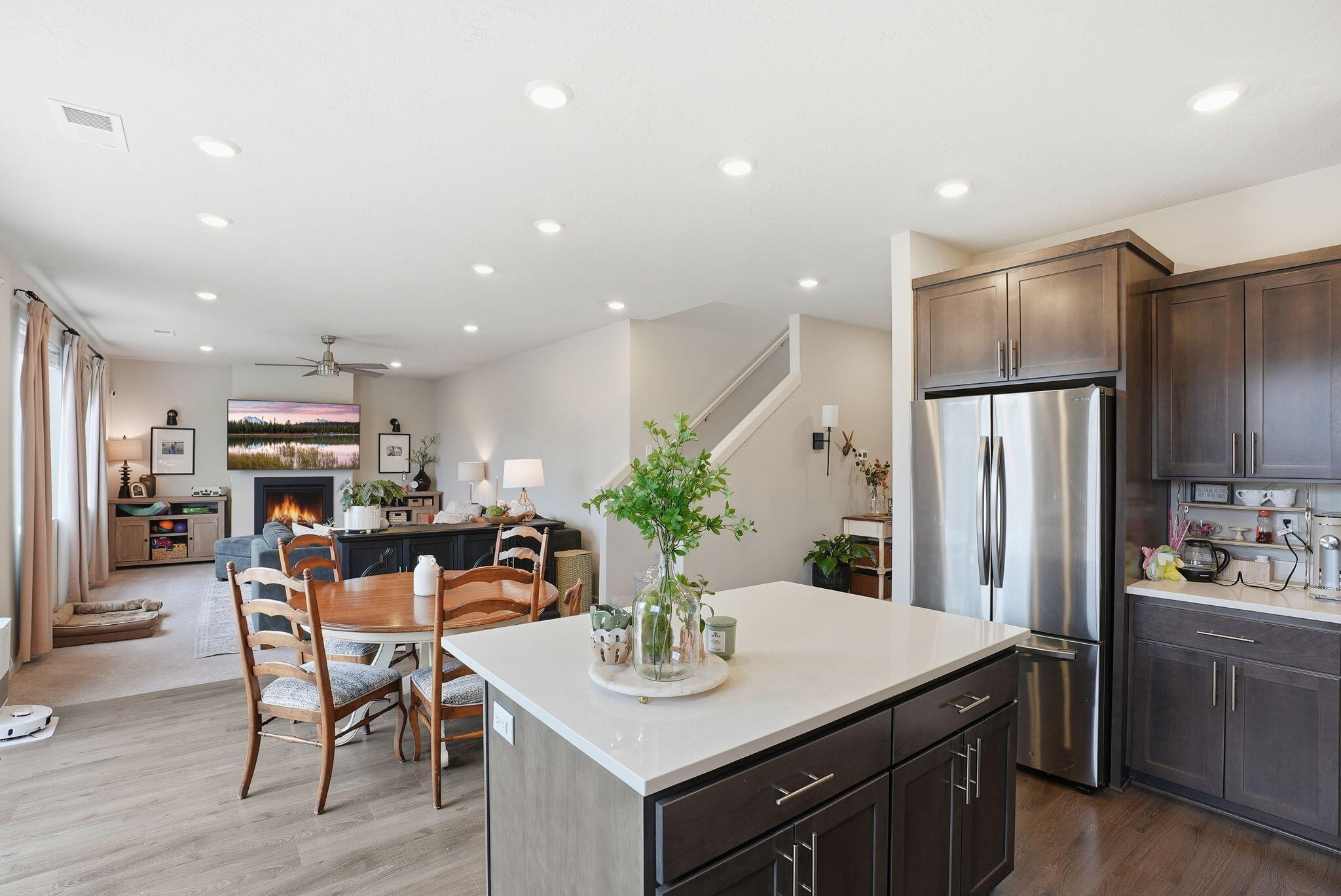 4015 Southwest Quartz Place Redmond, OR 97756 - Photo 12 of 35 a kitchen with a table and chairs in it