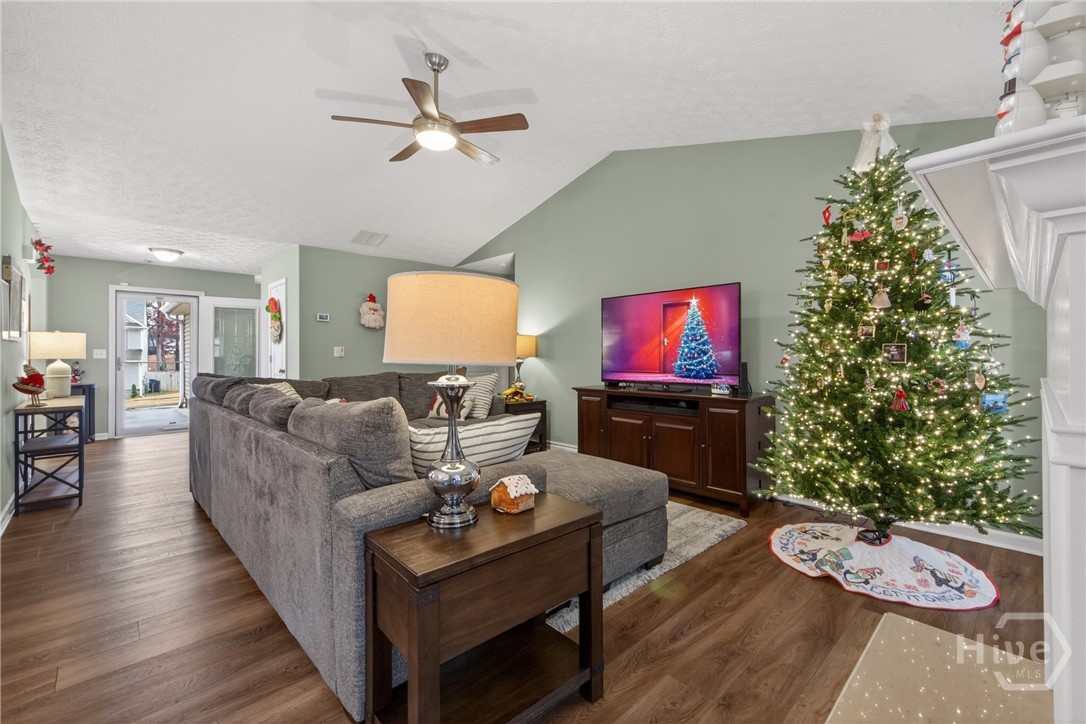 1106 Sutherland Drive Winder, GA 30680 - Photo 7 of 47