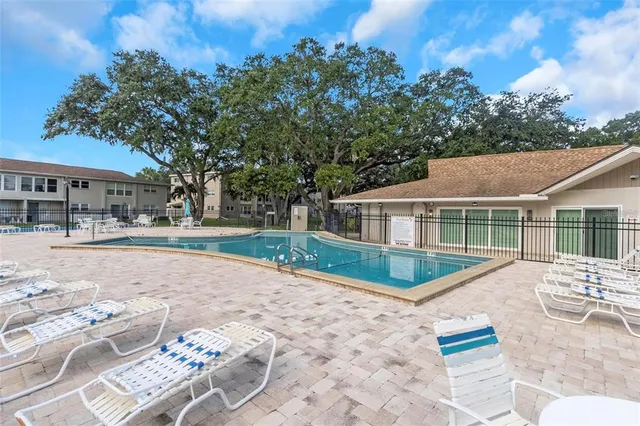 $1,600 | 940 Virginia Street, Unit 303, Dunedin, FL 34698