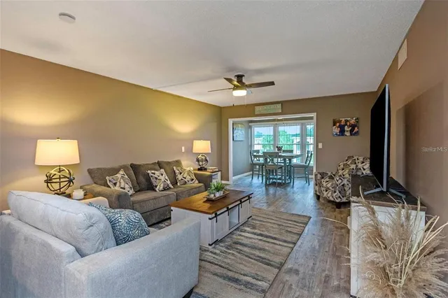 $1,600 | 940 Virginia Street, Unit 303, Dunedin, FL 34698